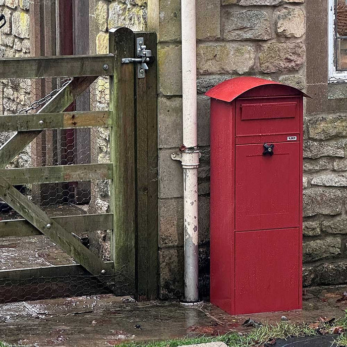 Free Standing Outdoor Parcel Box Lovisa - Letterbox Supermarket