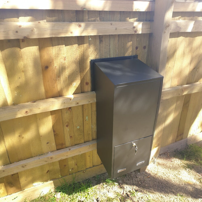 Sigma Paco Rear Access Parcel Box for Gates and Fences