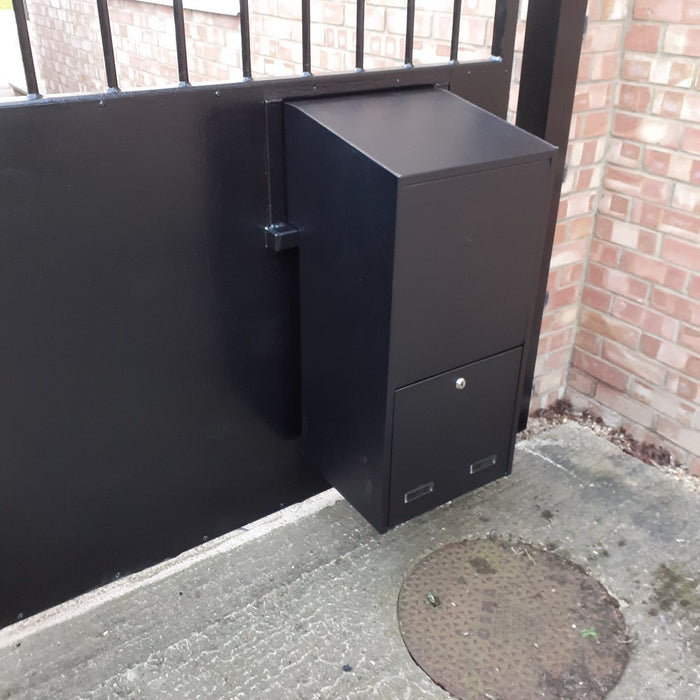 Sigma Paco Rear Access Parcel Box for Gates and Fences