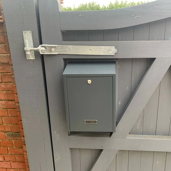 Gatehouse W3-1 Rear Access Letterbox for Gates and Fences