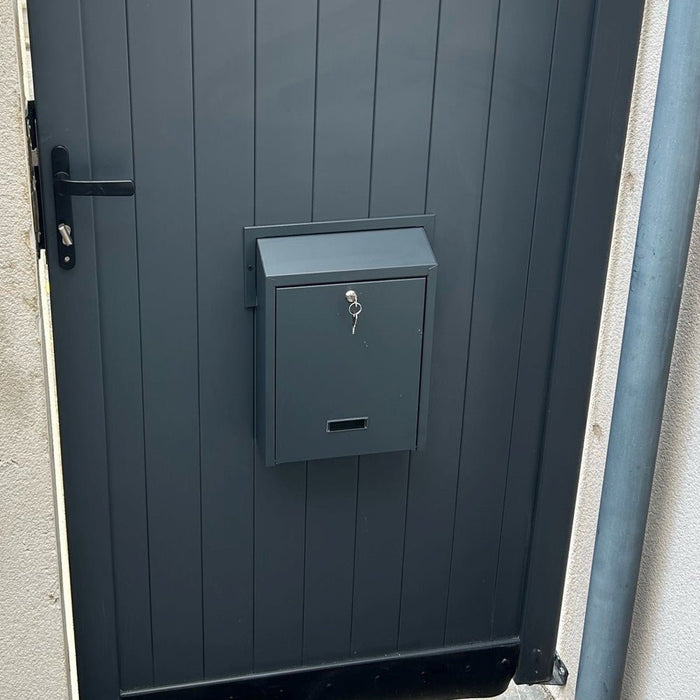 Outdoor Post Box for Gates and Fence Mounting with Trim Rear Access W3 - Letterbox Supermarket