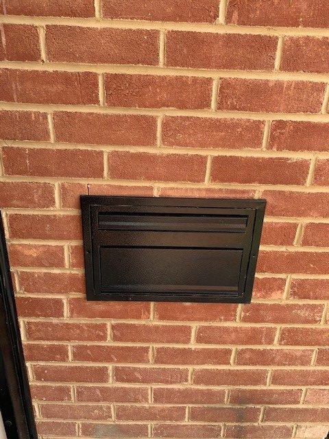 Through The Wall Parcel Delivery Box with Integrated Letterbox for Single Brick Walls Sierra - Letterbox Supermarket